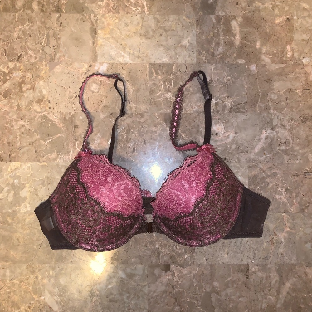 Jezebel 36A sexy brown and pink lace front closure bra.
